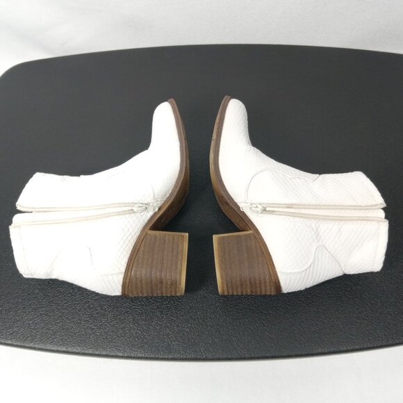 DIRTY LAUNDRY Unite Snake Embrossed Design Womens White Western Ankle Boot Sz 6 - Picture 8 of 13